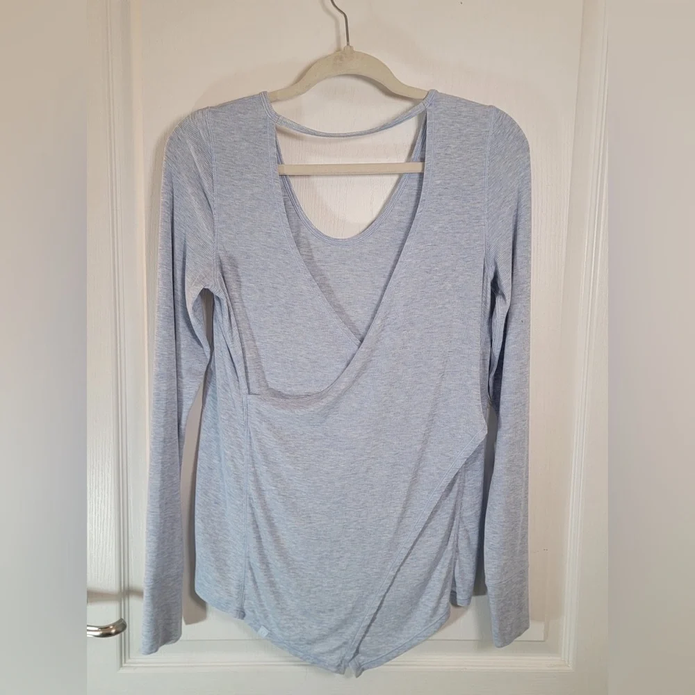 Lululemon Loved and Lifted Long Sleeve•Open Back-Heather Daydream•LIKE NEW•6 - Picture 11 of 15